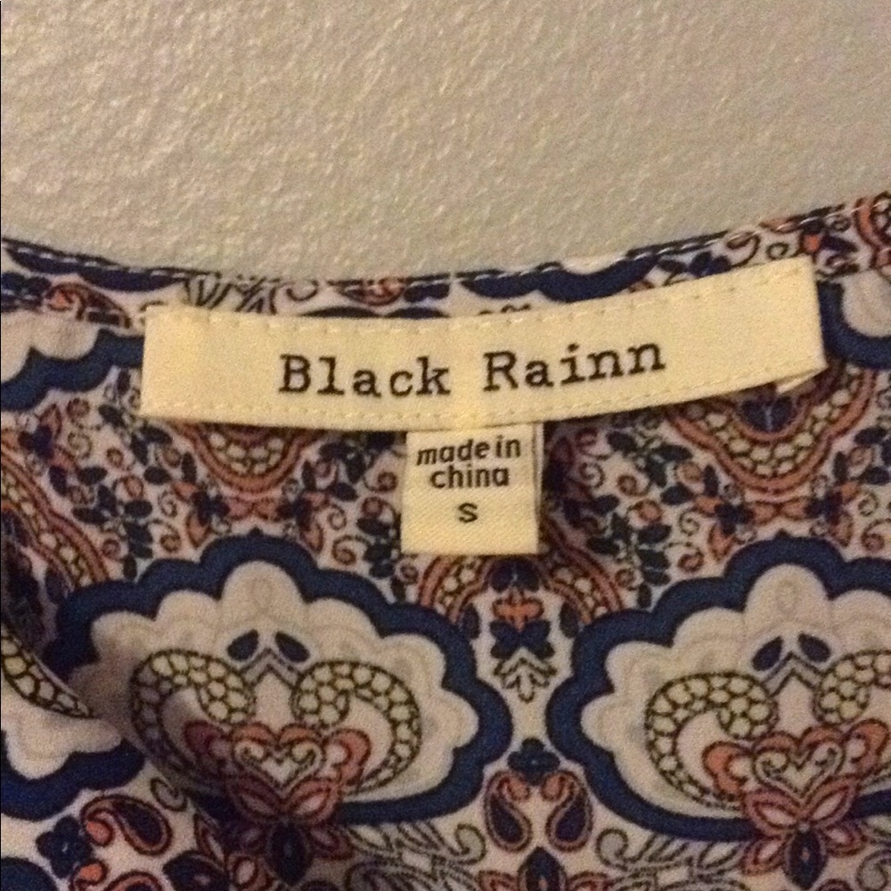 Pretty patterned blouse - Picture 4 of 4